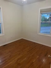 903 E Watauga Ave in Johnson City, TN - Building Photo - Building Photo
