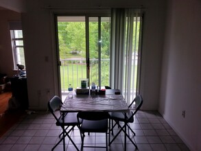 707 Eagles Chase Dr, Unit 707 Eagles Chase Drive in Trenton, NJ - Foto de edificio - Building Photo