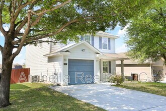 11307 Camp Creek Trail in San Antonio, TX - Building Photo - Building Photo
