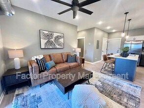 960 N 3rd St in St. Peter, MN - Building Photo - Building Photo