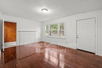 5025 43rd Pl N in Birmingham, AL - Building Photo - Building Photo