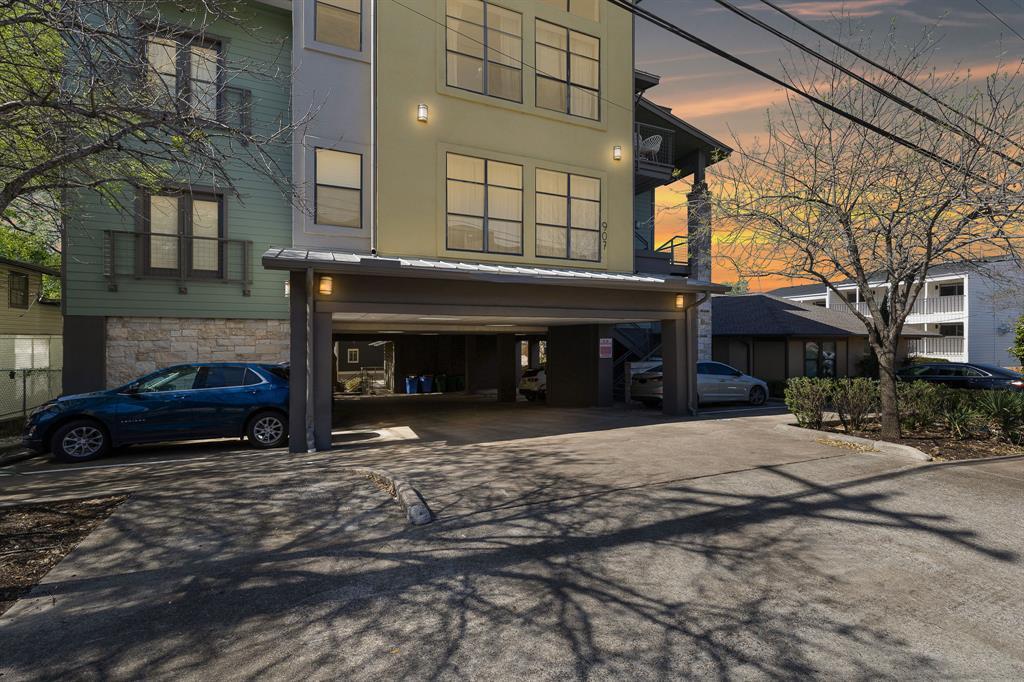 907 Duncan Ln in Austin, TX - Building Photo