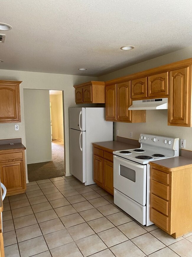 3018 N Alhambra Dr in Roswell, NM - Building Photo - Building Photo