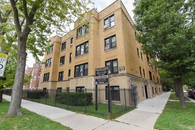 property at 3906 W Argyle St