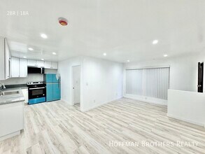 1121 Kings Rd in West Hollywood, CA - Building Photo - Building Photo