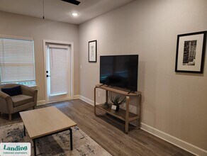 120 NW 148th Terrace in Newberry, FL - Building Photo - Building Photo
