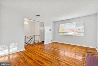 3001 Fairhill Ct in Hillcrest Heights, MD - Building Photo - Building Photo