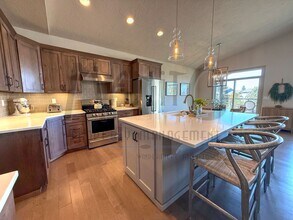 7104 S Pheasant Ridge Dr in Spokane, WA - Building Photo - Building Photo
