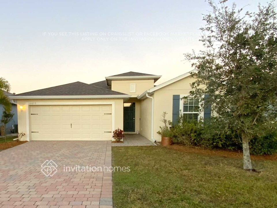 28053 Arrowhead Cir in Punta Gorda, FL - Foto de edificio