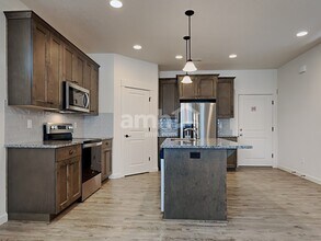 7029 S 11th St in Ridgefield, WA - Building Photo - Building Photo