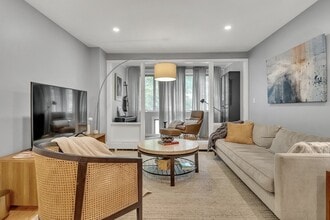 38 Juniper St, Unit 91 in Brookline, MA - Building Photo - Building Photo