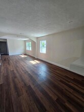 1717 NW 69th St in Miami, FL - Building Photo - Building Photo