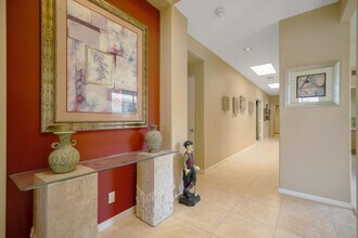 496 Desert Holly Dr in Palm Desert, CA - Building Photo - Building Photo