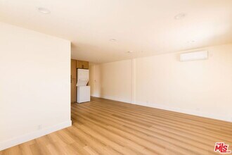 342 S Ave 56 in Los Angeles, CA - Building Photo - Building Photo