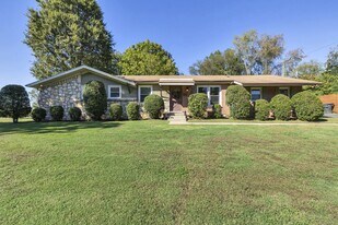 410 Cheyenne Trail in Columbia, TN - Building Photo