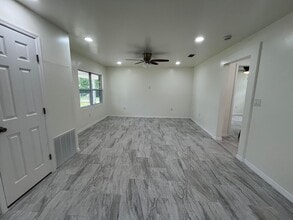 236 NW Pitts Glen in Lake City, FL - Building Photo - Building Photo