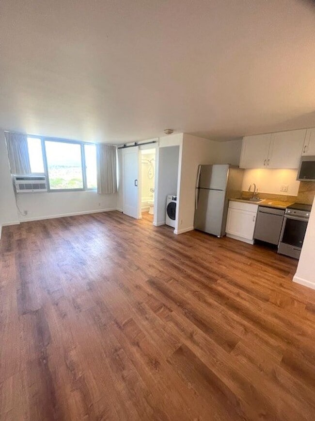property at 1060 Kamehameha Hwy