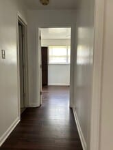 2944 Coronet Way in Charlotte, NC - Building Photo - Building Photo