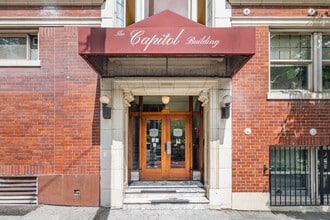 Capitol Building Apartments in Seattle, WA - Foto de edificio - Building Photo