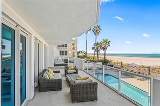 1350 Gulf Blvd in Clearwater, FL - Building Photo - Building Photo