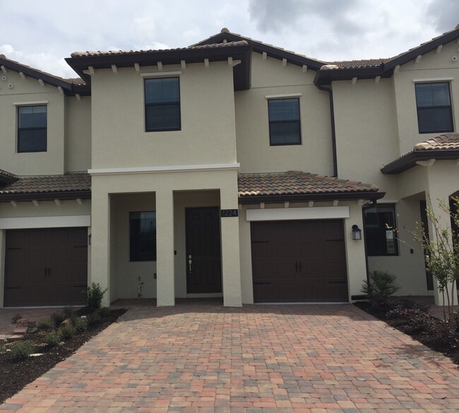 property at 1224 Royal St. George Blvd