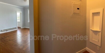 5508 San Pablo Ave in Oakland, CA - Building Photo - Building Photo