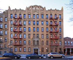 826 Crown St Apartments