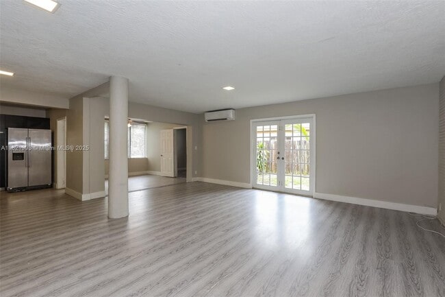 1185 Arizona Ave in Fort Lauderdale, FL - Building Photo - Building Photo