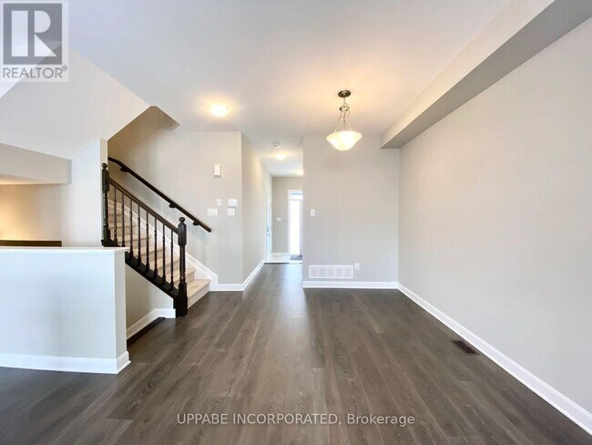 71 Damselfish Walk in Ottawa, ON - Building Photo - Building Photo