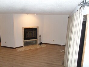 177 Skyview Dr, Unit 177 Skyview in Cromwell, CT - Building Photo - Building Photo