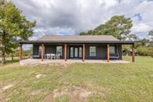 15820 TX-21 in North Zulch, TX - Building Photo