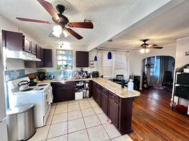 6718 Drayton St in Jacksonville, FL - Building Photo