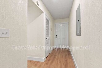8483 Yadkin Cir in North Charleston, SC - Building Photo - Building Photo