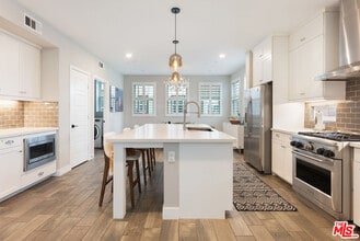 5053 Echo St in Los Angeles, CA - Building Photo - Building Photo