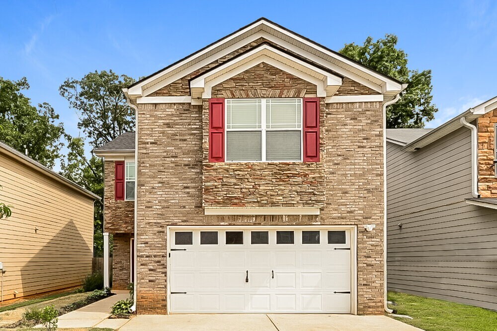 1426 Persimmon Trace in Morrow, GA - Building Photo