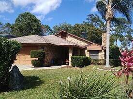 901 Fruitwood Pl in Port Orange, FL - Building Photo