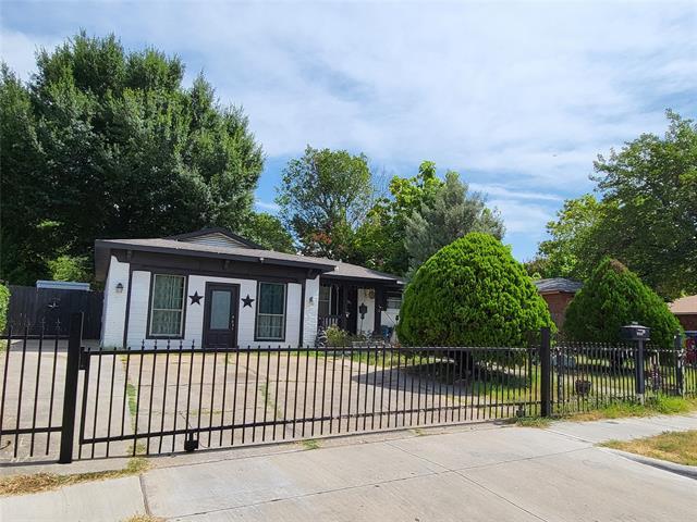 property at 8609 Jennie Lee Ln