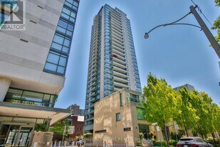 281 Mutual St, Unit 2307 in Toronto, ON - Building Photo