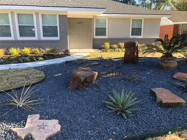 property at 1618 Longacre Dr