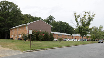 Highland Townhouses Apartments