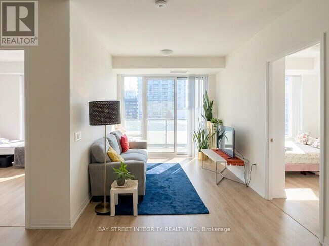 25 Holly St in Toronto, ON - Building Photo - Building Photo