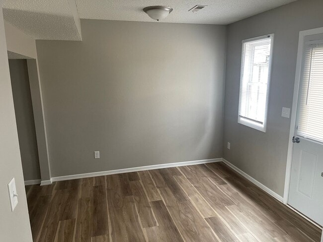 3010 SE 17th St in Des Moines, IA - Building Photo - Building Photo