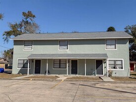 2017 N Kelley Ave in Kissimmee, FL - Building Photo