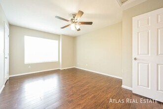 5563 N Ensenada St in Denver, CO - Building Photo - Building Photo