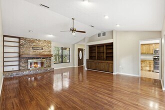 5401 SW 86th Dr in Gainesville, FL - Building Photo - Building Photo