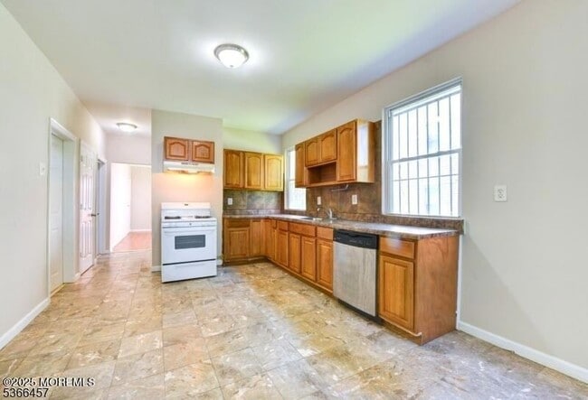 307 21st St, Unit 1 in Irvington, NJ - Building Photo - Building Photo