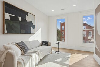 1310 W Erie St in Chicago, IL - Building Photo - Building Photo