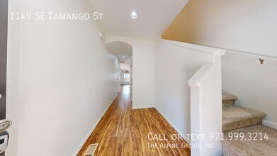 1149 SE Tamango St in Hillsboro, OR - Foto de edificio - Building Photo