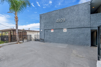 4929 Lynnfield St in Los Angeles, CA - Building Photo - Building Photo