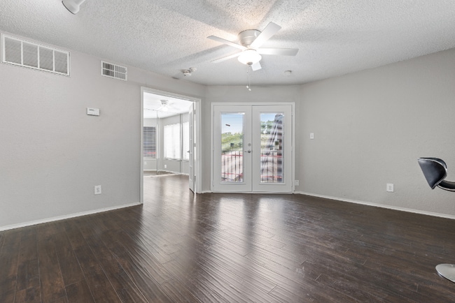 1712 Baird Farm Cir in Arlington, TX - Building Photo - Building Photo